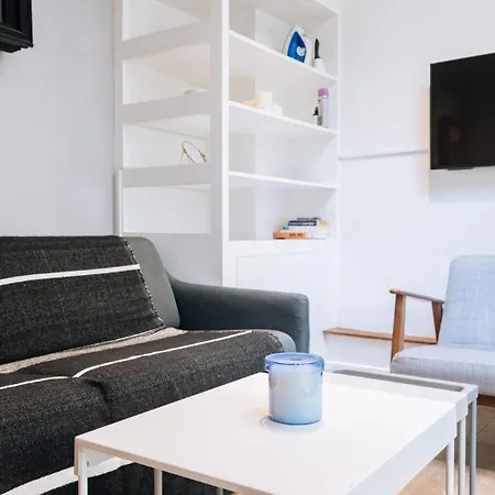 Modern 1 Bedroom Near Eiffel Tower Ferienhaus