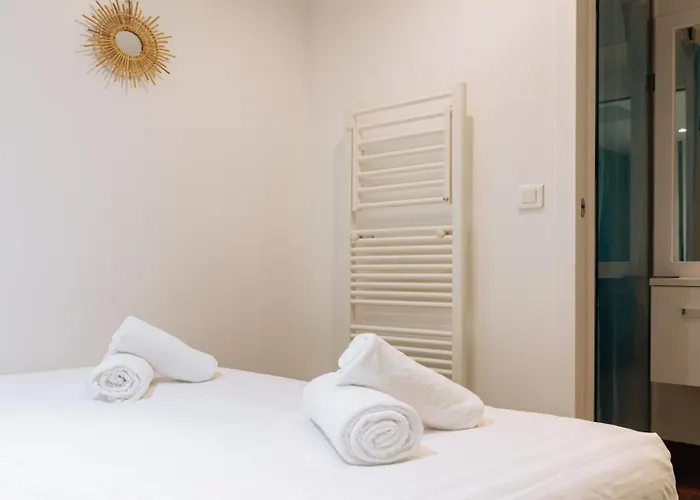 Modern 1 Bedroom Near Eiffel Tower Holiday home