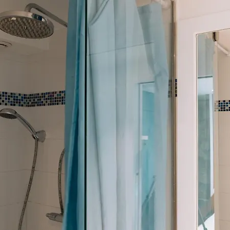 Casa vacanze Modern 1 Bedroom Near Eiffel Tower Parigi